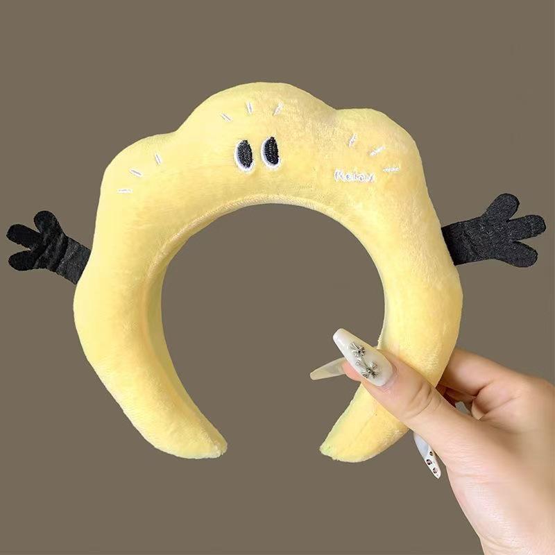 Charming Cartoon Plush Headband for Women - Autumn/Winter Skull Top Hair Accessory