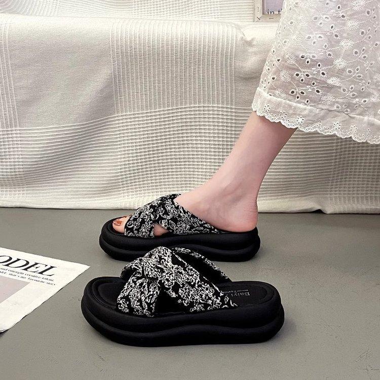 Cool Pantoletten mit dicker Sohle für den Sommer für Damen, Direktlieferung, hochwertige bequeme und vielseitige Ein-Wort-Sandalen