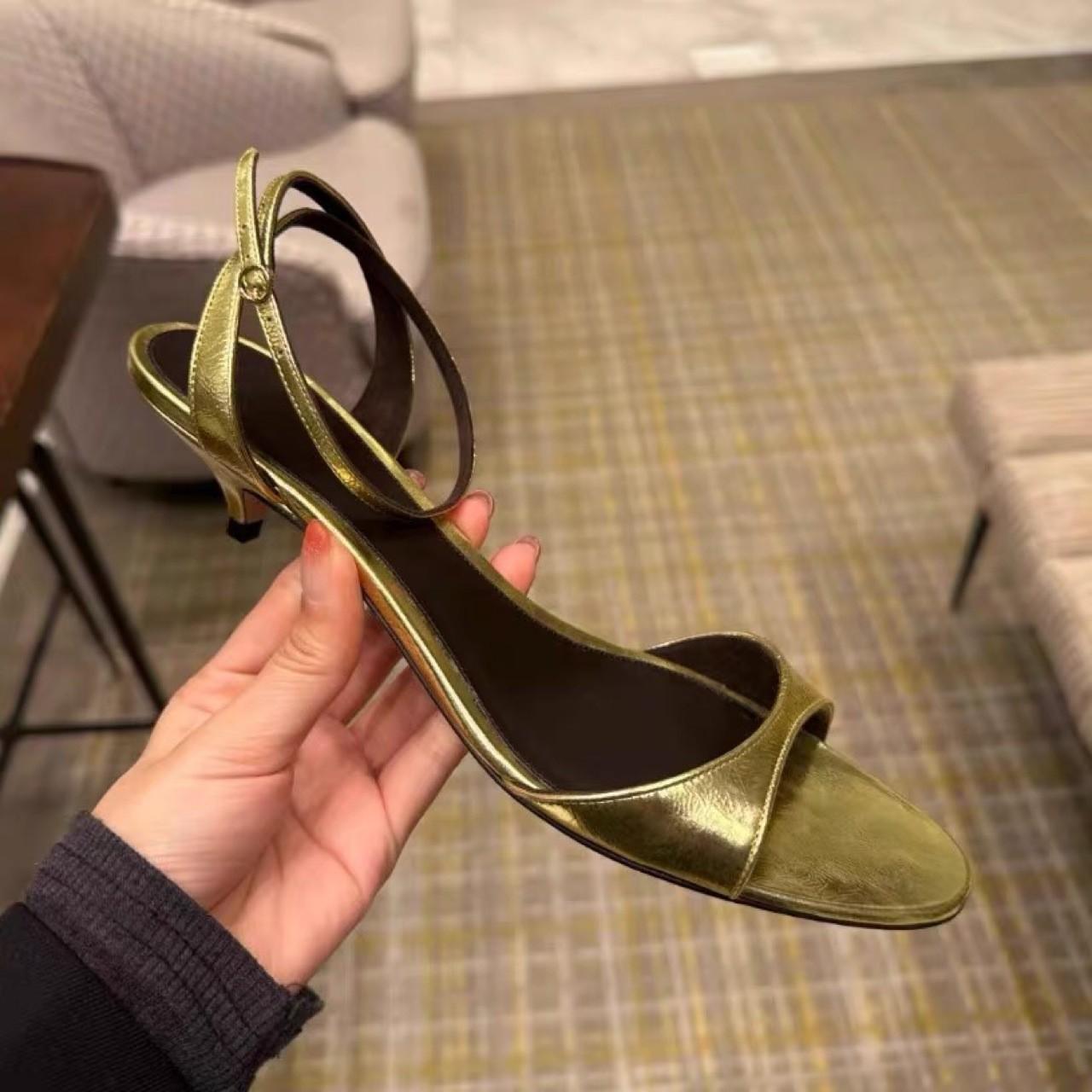 

Niche leather cat heel sandals women s 2025 new French retro one-word strap high heels stiletto open-toed women s sandals 35