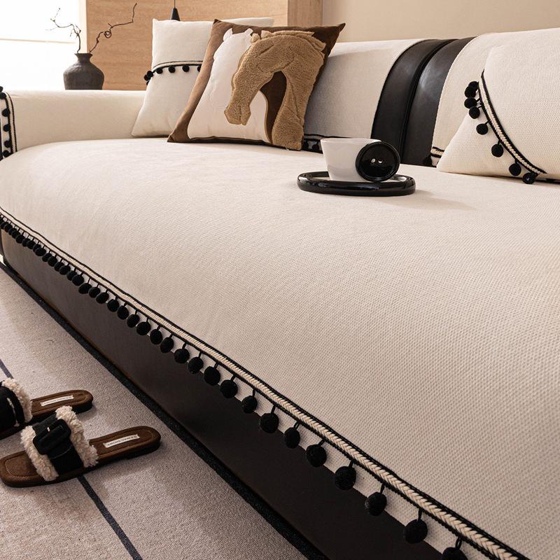 

Chenille All-Season Sofa Cushion 2026: High-End, Anti-Slip Leather & Cloth Cover 70x70cm