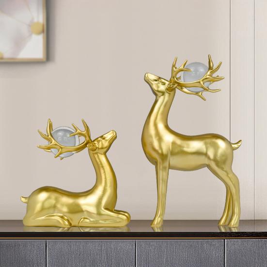 2Pcs Wealth Deer Ornament The Deer of Fortune Figurine Resin Modern Artistic Tabletop Deer Statue Gift for Birthday Housewarming