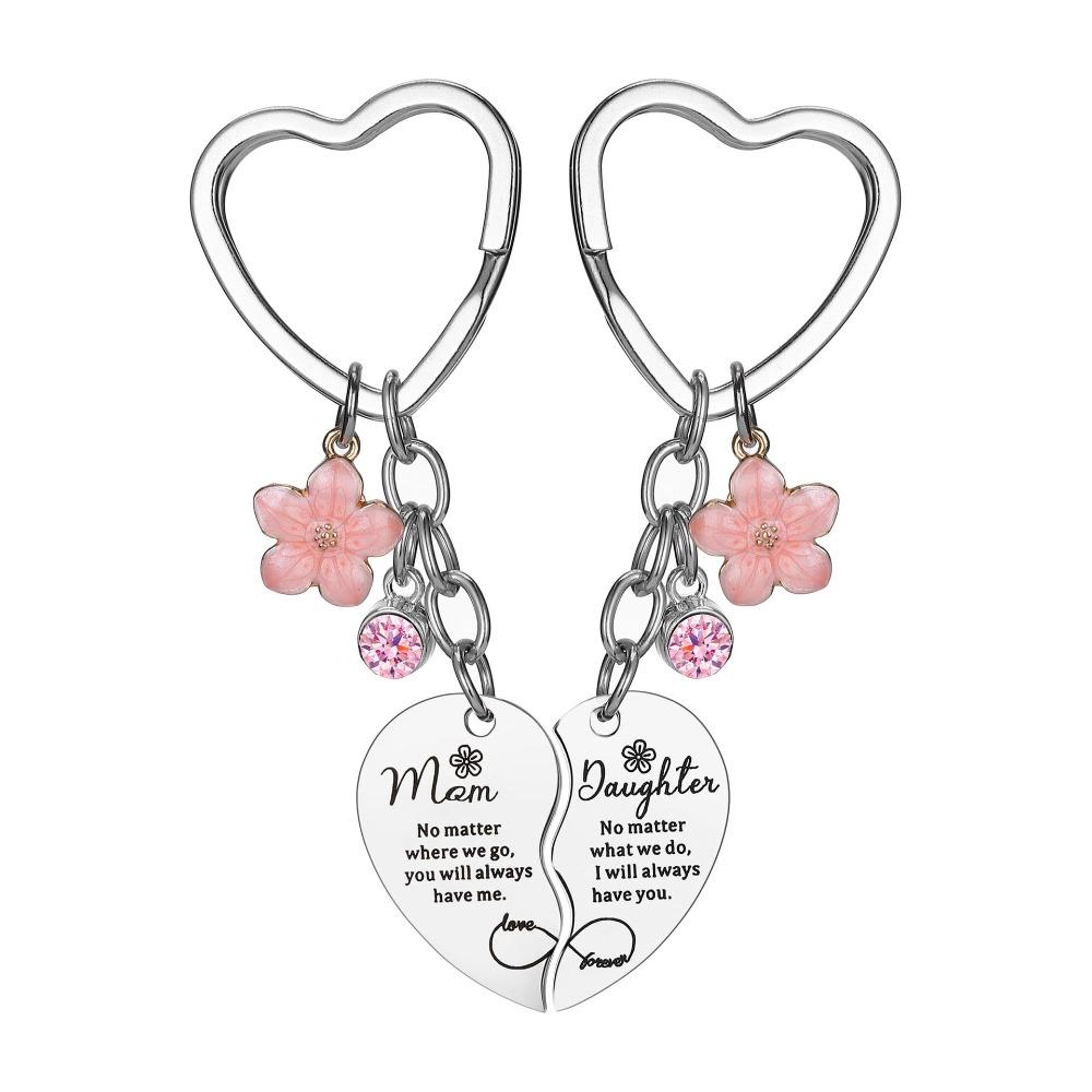 1 Set Gifts for Mom Mom Daughter Keyring Stainless Steel Elegant Heart Shape Keyring Heartfelt Engraved Charms Birthday