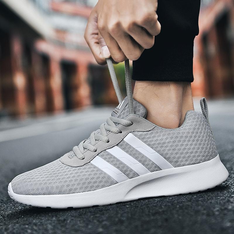 

Низкая цена Горячая распродажа Кроссовки для бега для мужчин Спортивные кроссовки - Винтажные кроссовки для бега Дышащая сетка Теннисные туфли Бесплатная доставка 45 серый