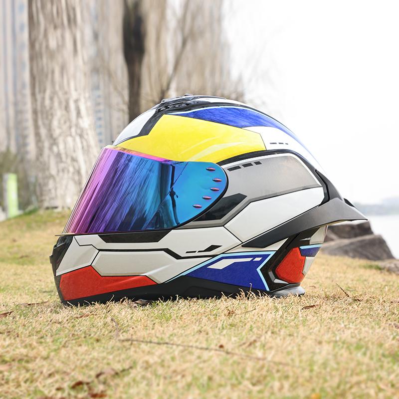 966Motorcycle helmets, men's and women's full face helmets, four season personalized large tail wing motorcycle running helmets