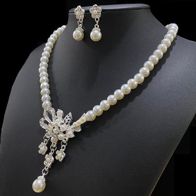European and American Niche Pearl Bride Necklace Women's Earrings Two-piece Set Simple Dress Wedding Accessories Set Wedding Accessories