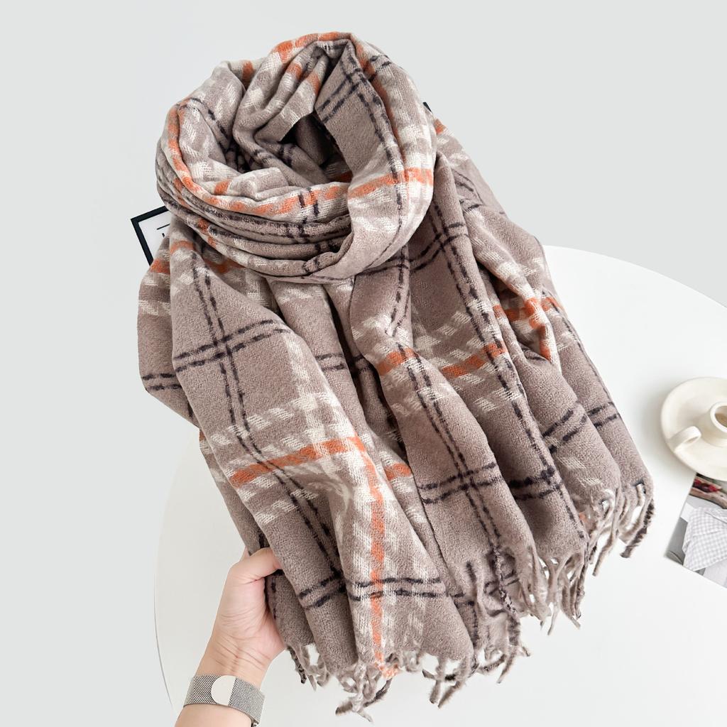 Korean version of classic color matching plaid fringed scarf women's autumn and winter fashion versatile warm thickened student scarf