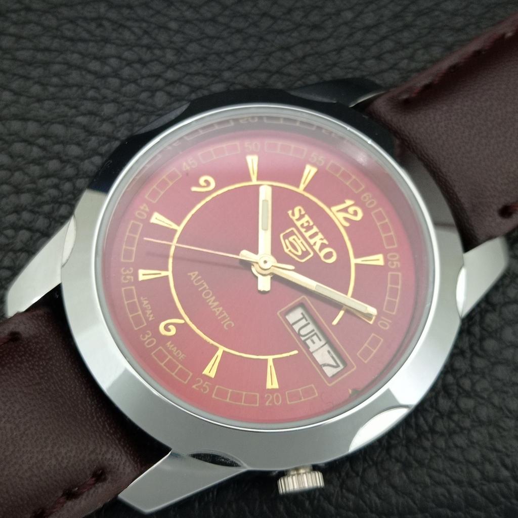 JAPAN VINTAGE REFURBISHED SEIKO 5 AUTOMATIC 7009A MENS RED DIAL WATCH a445548-1