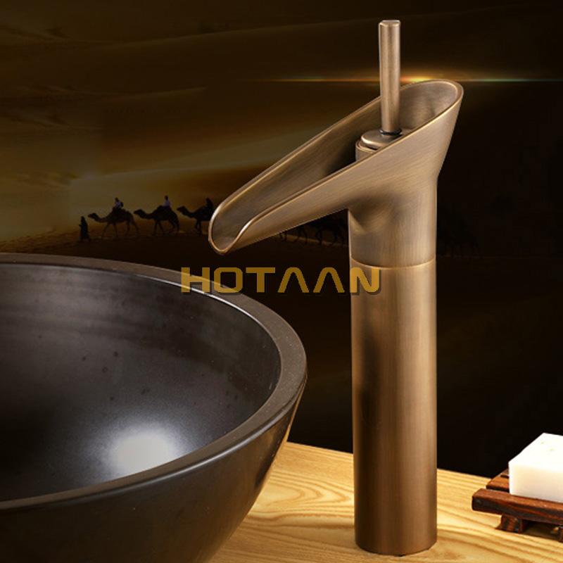 Rubinetto a Cascata Classico in Bronzo Antico per Lavabo a Foro Singolo Acqua Calda Fredda Rubinetto a Calice per Lavabo da Bagno YT-5039
