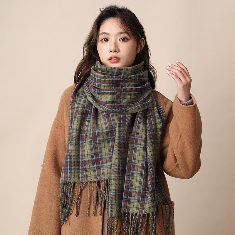 Japanese retro plaid green scarf women's spring and autumn new thickened warm and versatile high-end atmosphere scarf