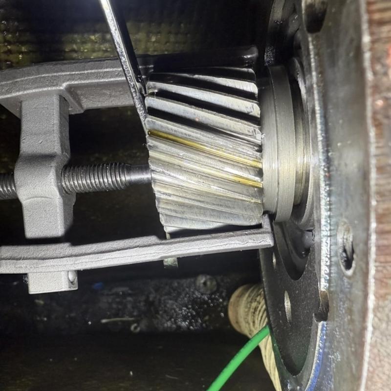 Portable Steel Mini Puller 2 Jaw Design for Workshop Applications Removal of Bearing and Wheel Strong Force