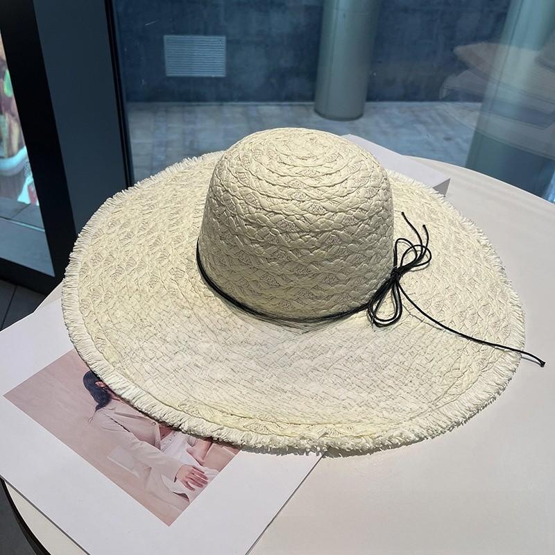 

Paper Straw Embroidered Letter Wide Brim Sun Hat For Summer Beach Outdoor Protection білий