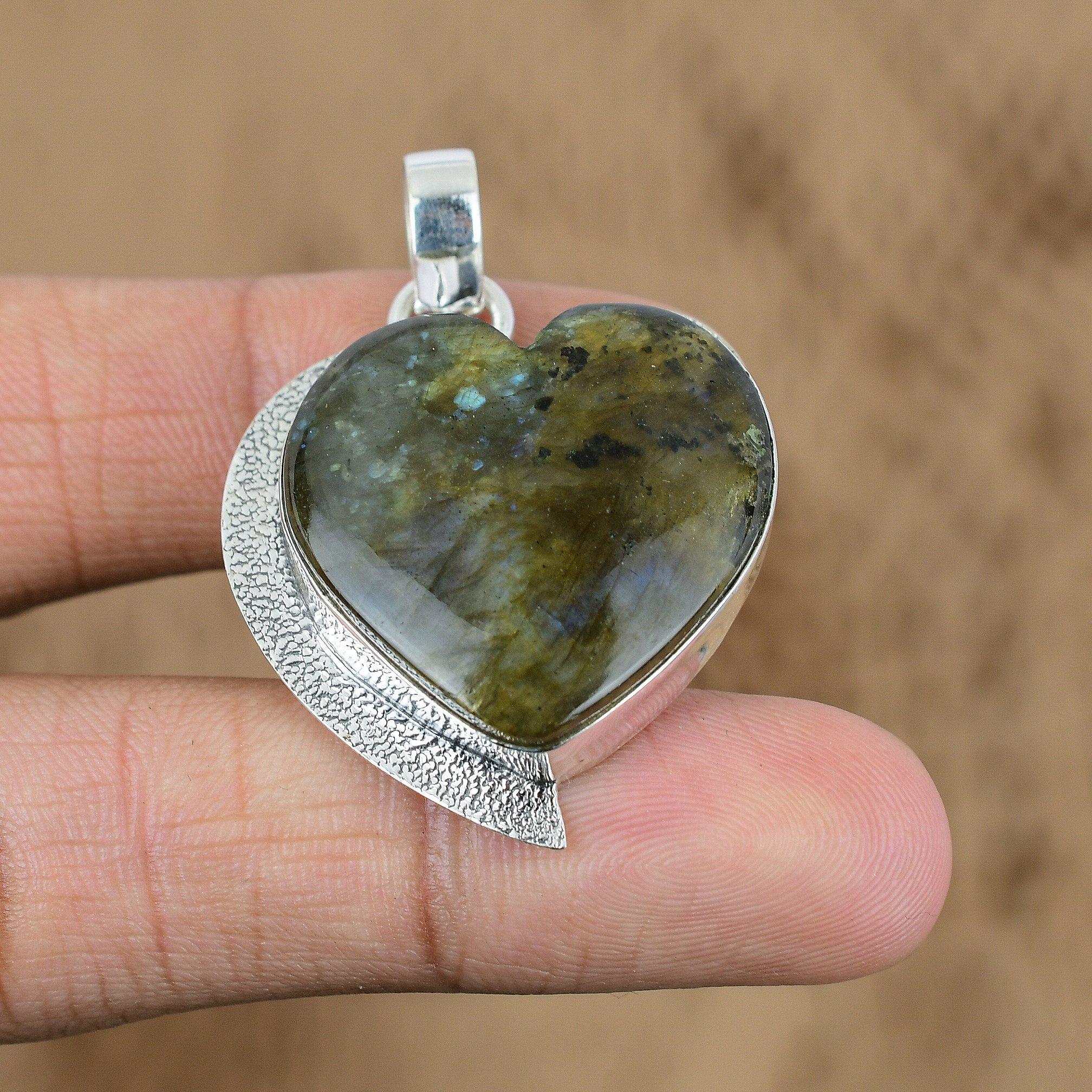 

Gift For Women Pendant Heart 925 Sterling Silver Natural Labradorite Gemstone