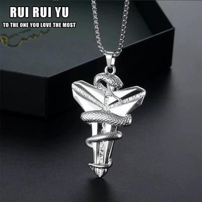 RUI RUI YU Acciaio inossidabile Hip Hop Nero Mamba Viper Croce Collana coppia Collana con fibbia magnetica Catena clavicola Regalo di San Valentino