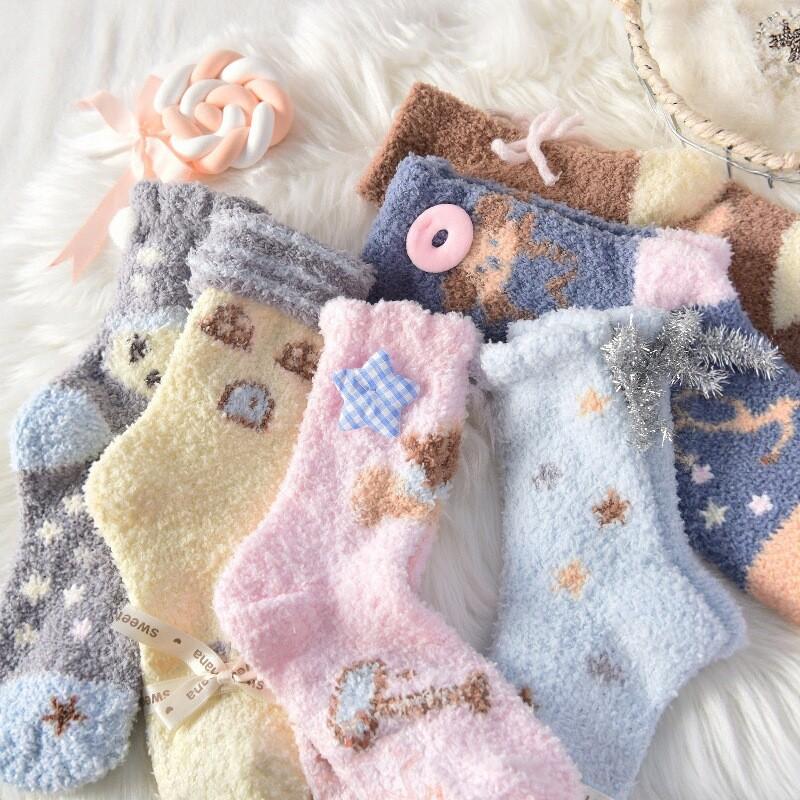 Autumn And Winter Coral Fleece Floor Socks Women'S Thickened Warm Three-Dimensional Cartoon Medium Tube Socks Cute Plush Sleep Pile Socks