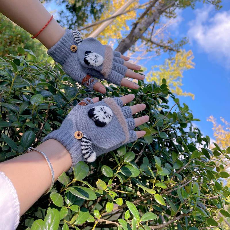 Winter Kids' Convertible Warm Gloves: Thick, Half-Finger Flip-Top for Boys & Girls, Perfect for Writing