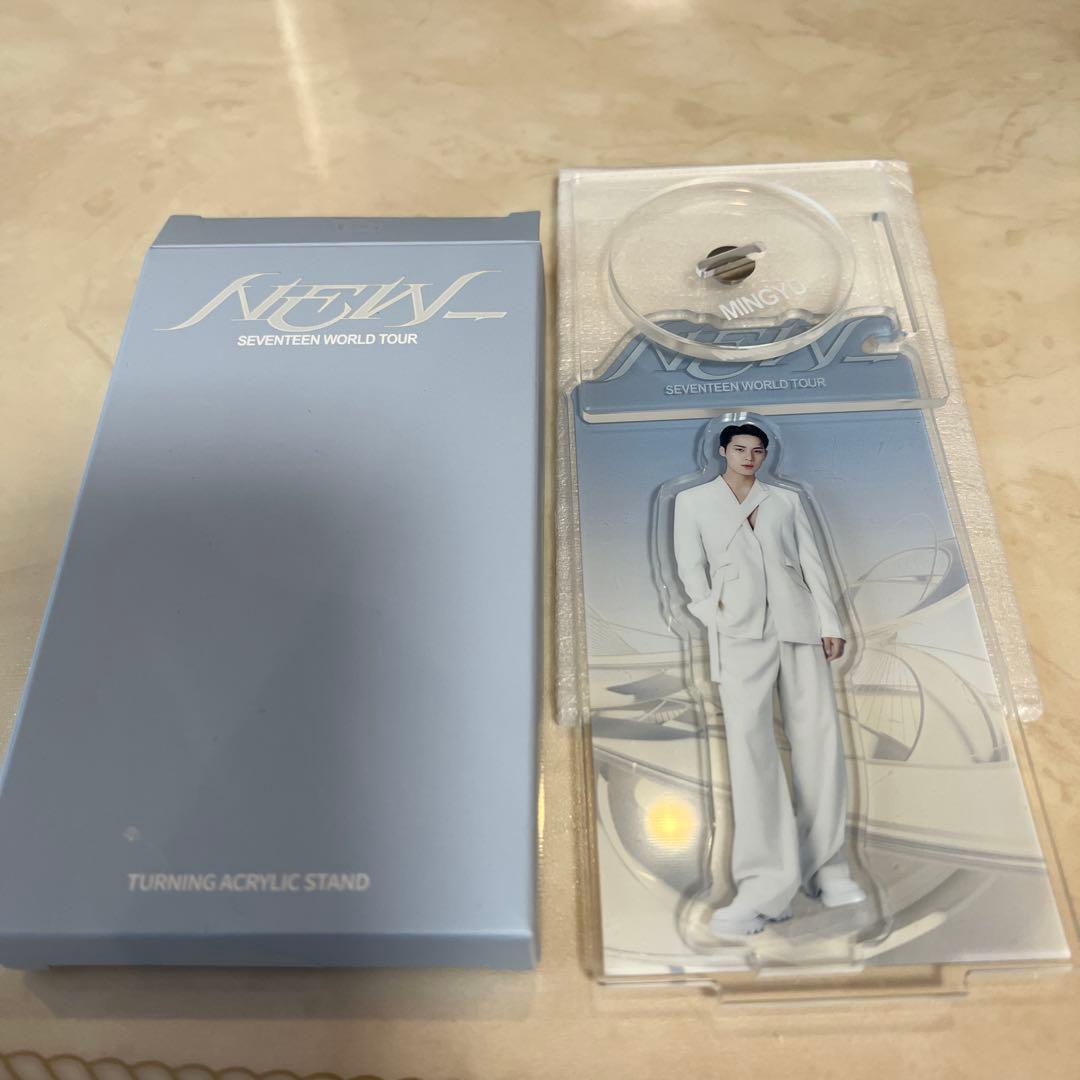 [USED] Official Item: SEVENTEEN NEW Incheon Turning Acrylic Stand - Mingyu (SEVENTEEN)