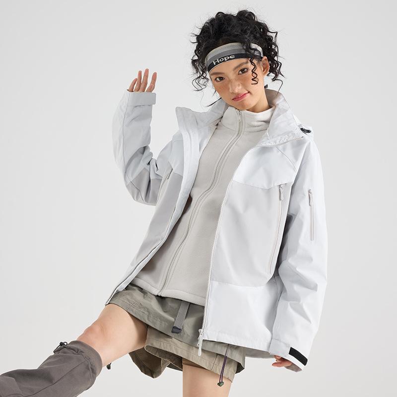 Outdoor three-in-one jacket men's and women's color matching removable cap waterproof and windproof mountaineering suit group buying can be printed