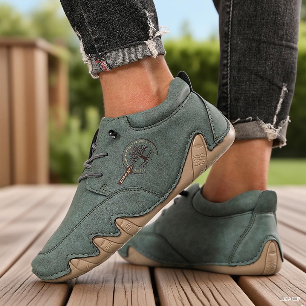 Fashion Casual Sports Shoes Men Cross Training Shoes with Lace Up Design Suitable for Running Tennis Shoes New Promotion Casual Leather