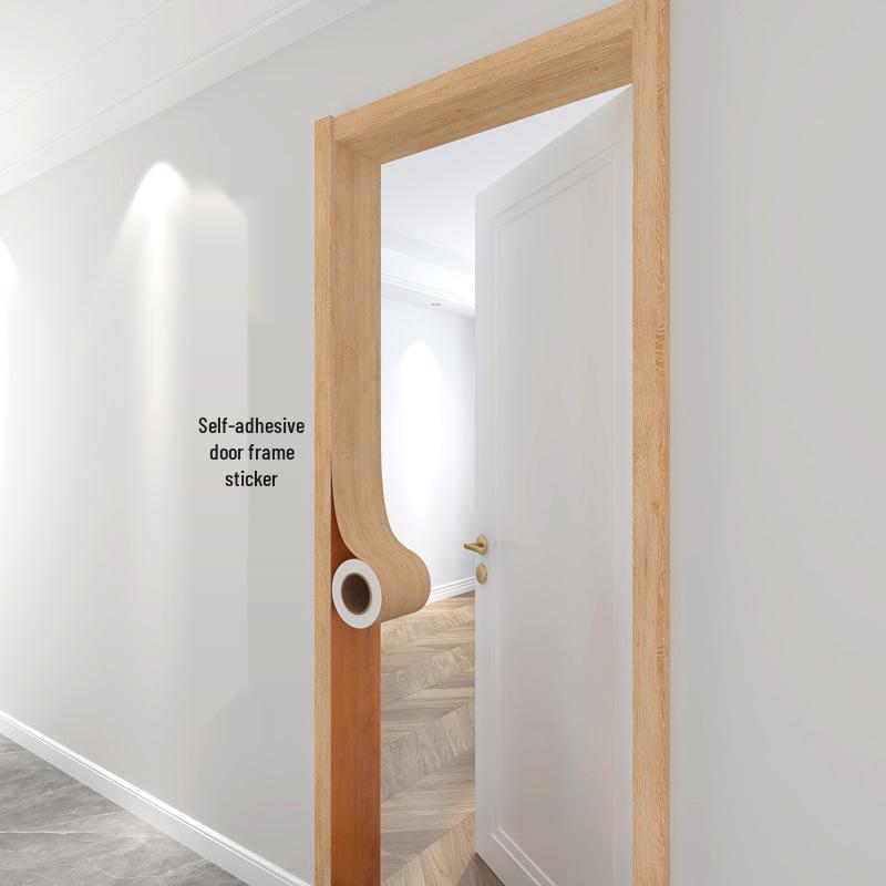 Vanntett selvklebende gulvlist og kantlist med trestruktur for møbelrenovering og sokkeldekorasjon