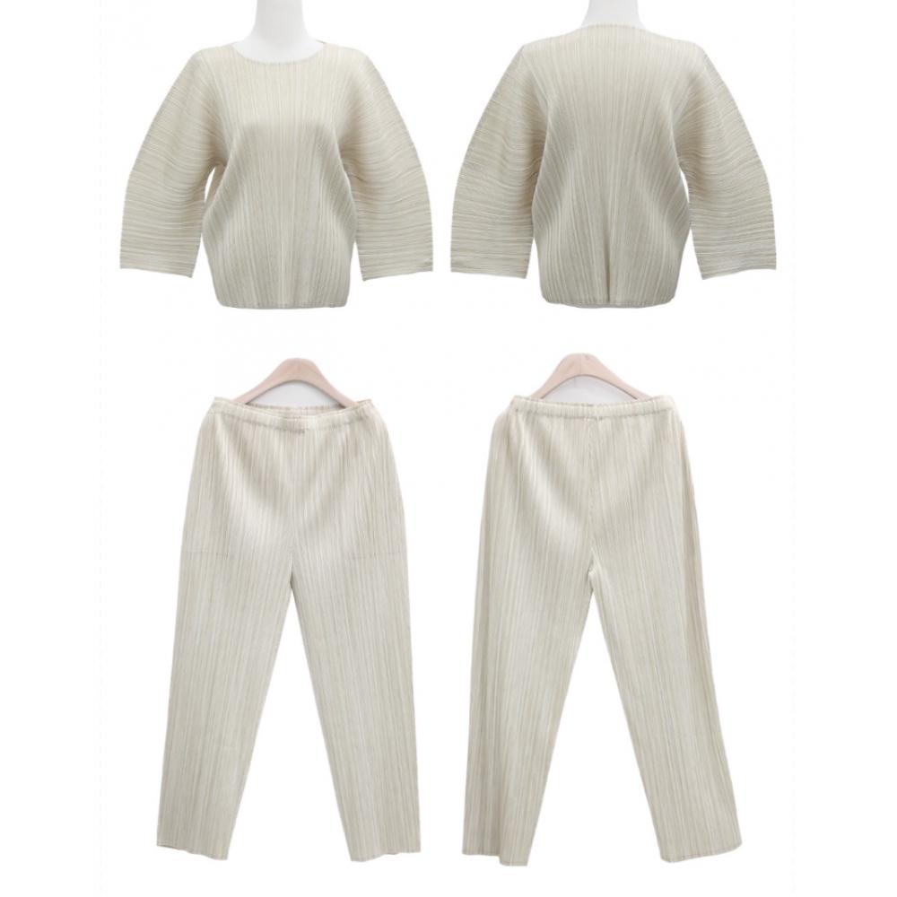 Shiz Madam Two Tone Pleated Gaurie Top And Bottom Set