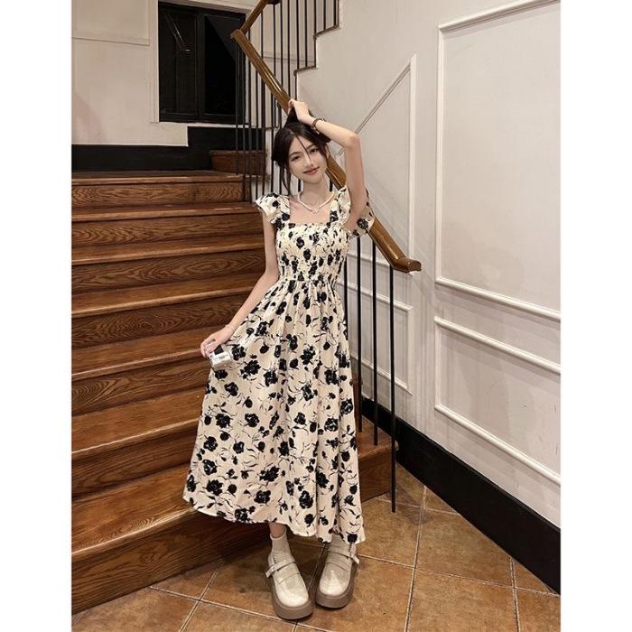 2024 Summer Travel Floral Dress - Elegant, Slim Waist Design with Sweet Ruffled Sleeves