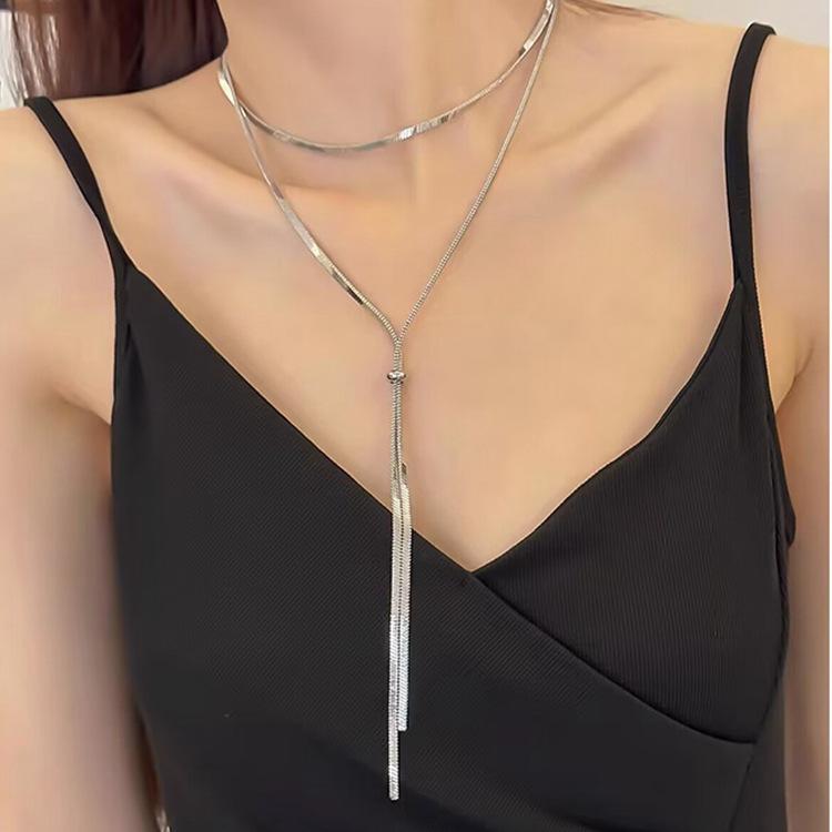 New Trendy Sweater Chain Women's High-end Long Style Simple Atmosphere High-end Autumn Necklace Clothes Accessories