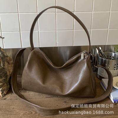 Γυναικείες τσάντες – Τσάντες με κοντά χερούλια