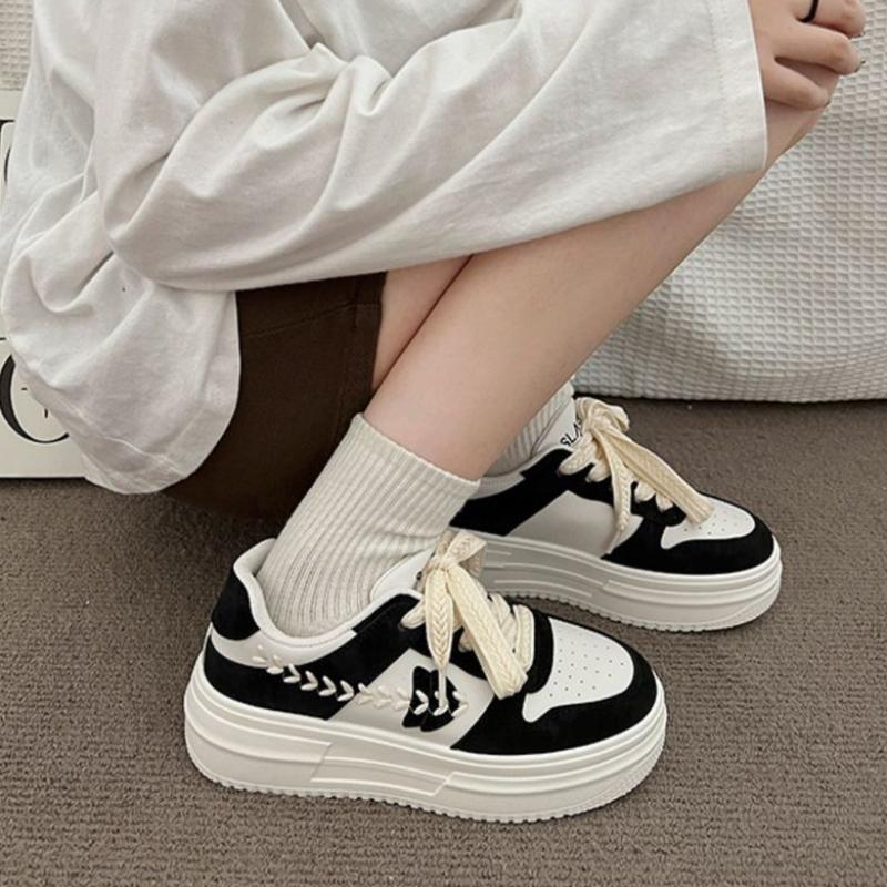 Thick Soled Casual Sports Shoes 2024 Autumn New Breathable Board Shoes Flat Bottomed Versatile Vulcanized Shoes Plataforma Mujer