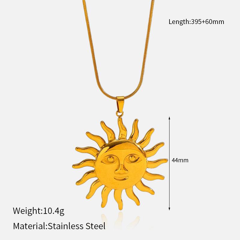 European and American Personalized Sun Pendant Titanium Steel Necklace 18k Gold Collarbone Chain Light Luxury Non-fading Stainless Steel Collarbone