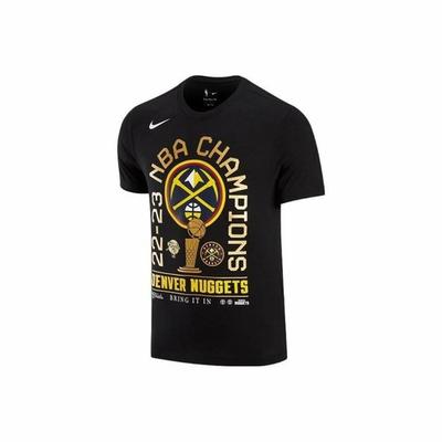 T-Shirts & Muskelshirts – T-Shirts