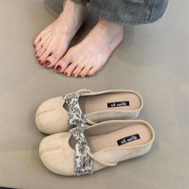 Retro Mary Jane shoes 2025 spring French niche design gentle suede inner height increase one pedal lazy slippers