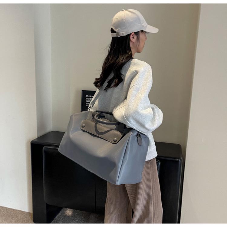 Women's Large Capacity Wet/Dry Travel and Fitness Bag - Lightweight Carry-On for Short Trips