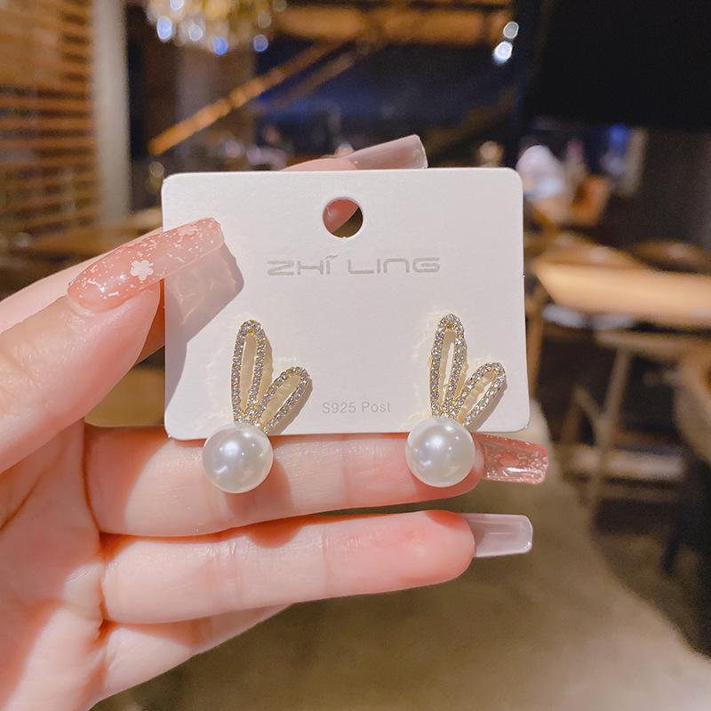 S925 Silver Rabbit Ear Fashion Stud Earrings - Korean Design, Light Luxury белый