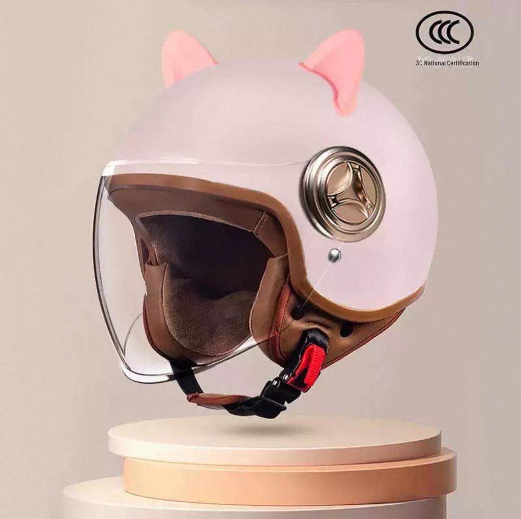 "Universal Retro Gray Motorcycle Helmet, 3C Certified for All Seasons"