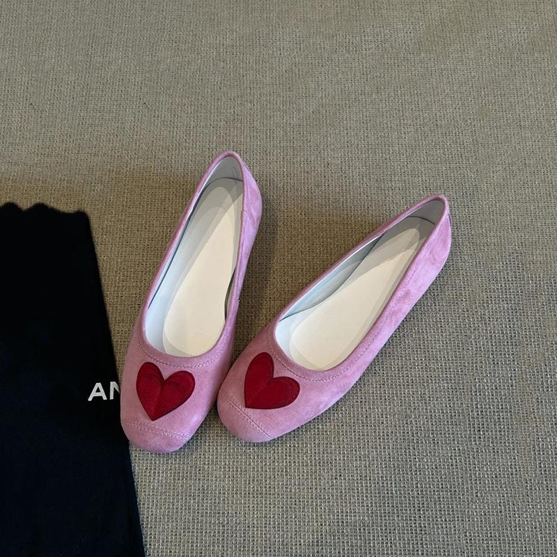 

Версия в наличии~ Кожаные ретро туфли-лодочки женские 2025 новые универсальные с мелким вырезом для работы туфли Мэри Джейн одинарные туфли 40 розовый