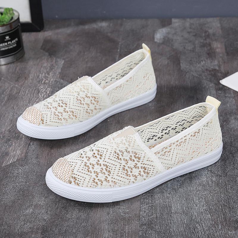 

Туфли на плоской подошве, новинка 2024 года, летние дышащие полые сетчатые повседневные лоферы на мягкой подошве для женщин, удобные легкие туфли без шнуровки 40 бежевый