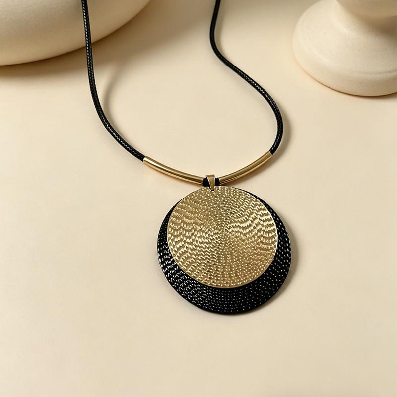 Modern Alloy Chain Necklace With Geometric Shape For Womens Fashion Accessory