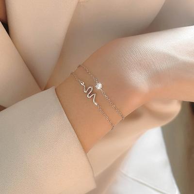 Bracciale in argento sterling argento S925, bracciale a doppio strato a forma di serpente unico e alla moda per donne, bracciale di nicchia in stile freddo con diamante singolo