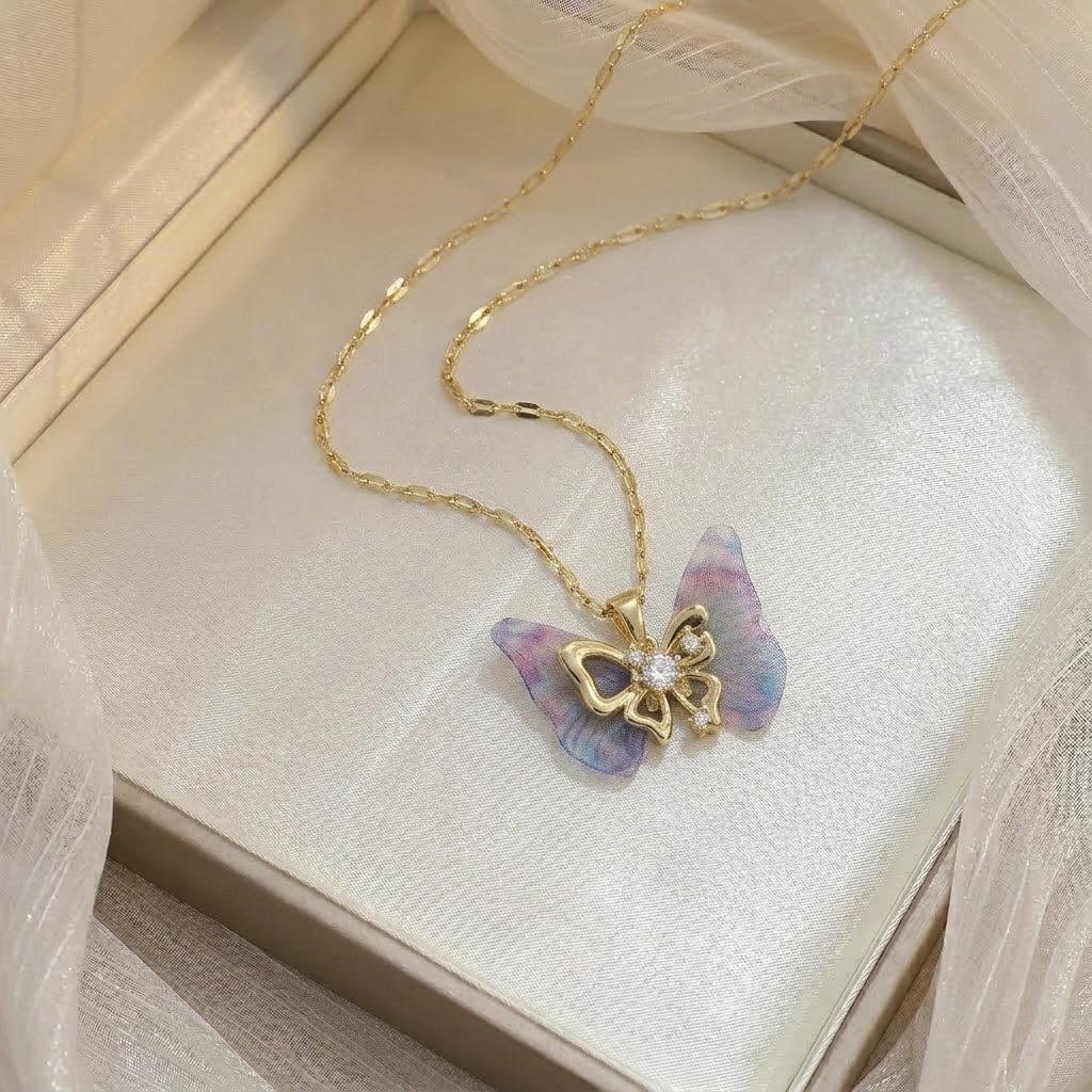 Women's French Bow Zircon Pendant Necklace, Titanium Steel Clavicle Chain, Fashionable and Trendy.