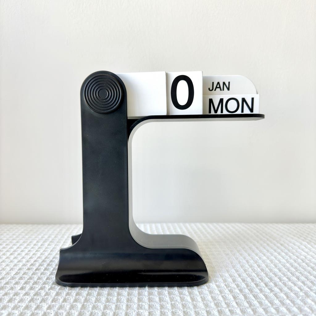 1pc modern minimalist style plastic creative perpetual calendar, desk calendar, office desktop decoration, new home decoration