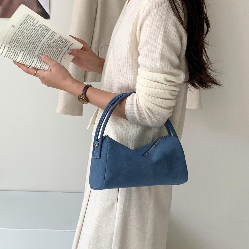 New Suede Pillow Bag, Women's Crossbody, Niche, High-end, Simple, Versatile Handbag, Small Carry Bag