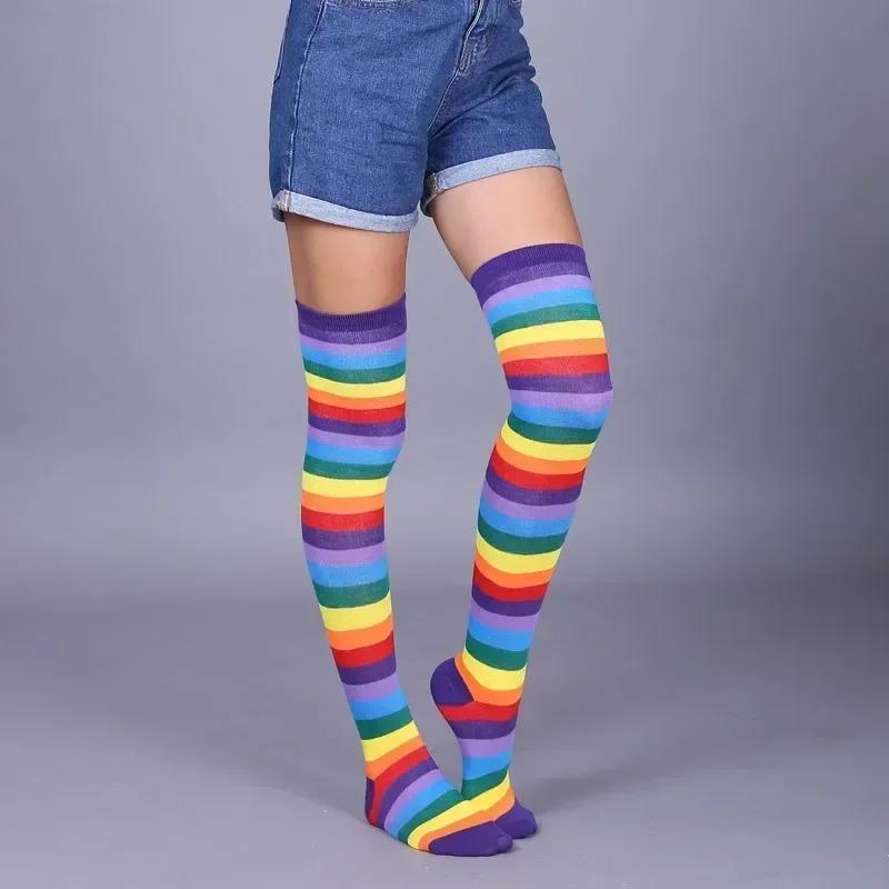 Damen Regenbogen Schwarz Weiß Gestreifte Overknee Oberschenkelhohe Gothic Strümpfe Niedliche Lolita Mädchen Cosplay Socken Halloween Weihnachten