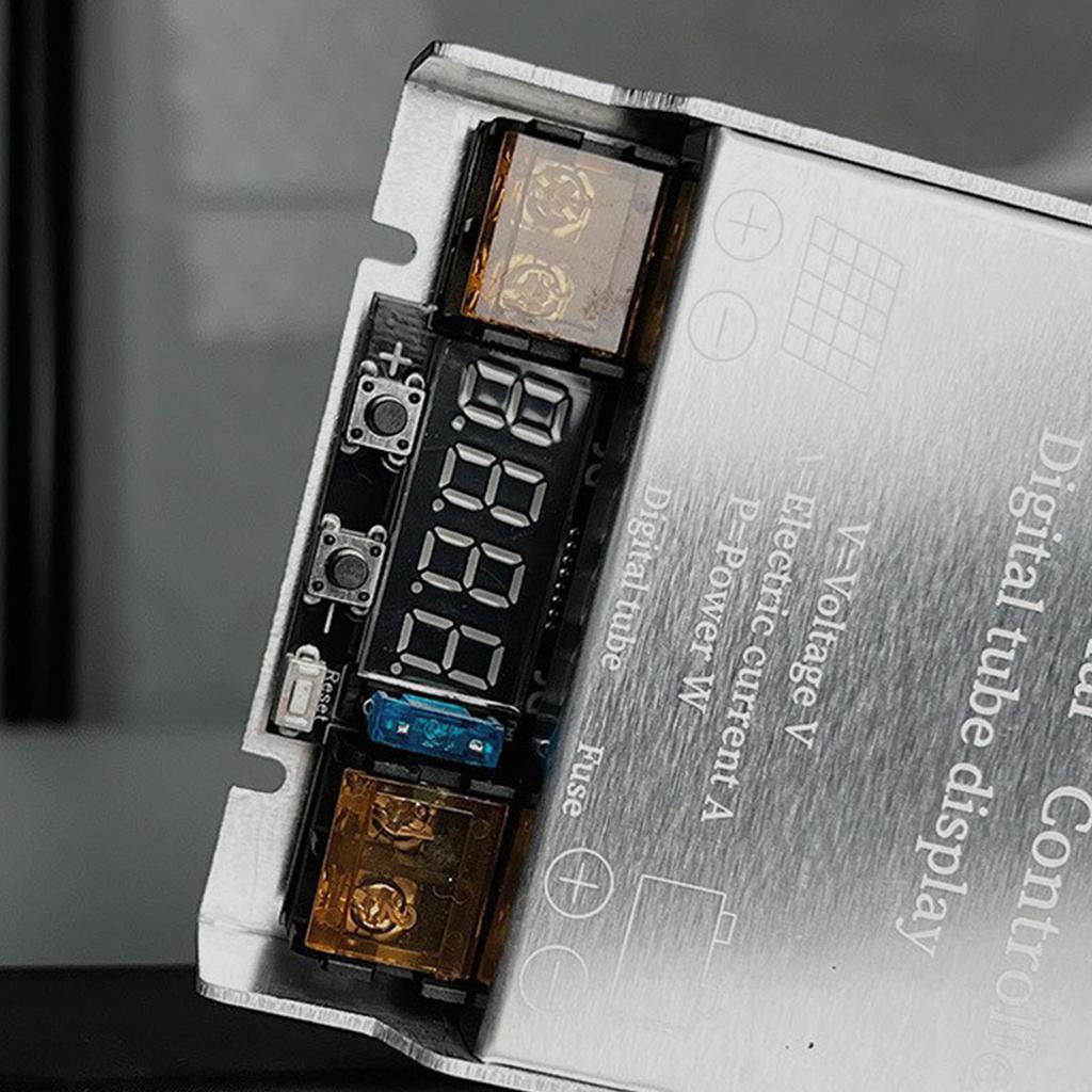 Multipurpose LCD Display MPPT Charge Controllers 22A for 24V To 96V Batteries Efficients Solar Energy Management