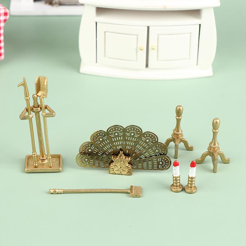 1Impostare1:12 Camino Miniatura per Casa delle Bambole Candelabro con Attrezzo per la Pulizia Copertura Ventola Camino Staffa Scena Arredamento Giocattolo