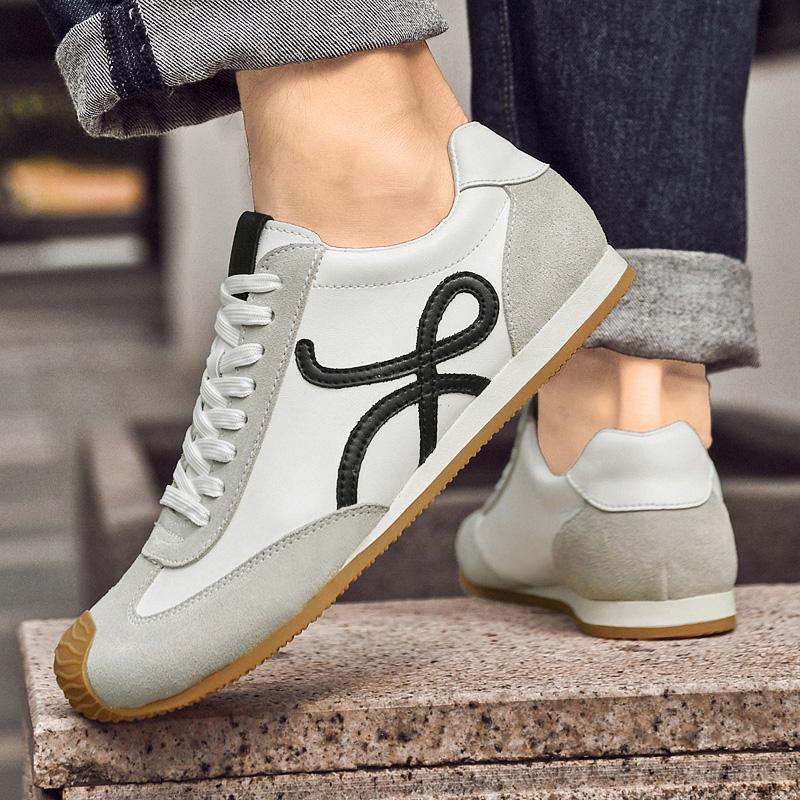 Fashion Men Casual Walking Trainers Breathable Comfortable Sports Shoes Lace-up Male Treking Footwear Trainers Fashion Leather Sneakers