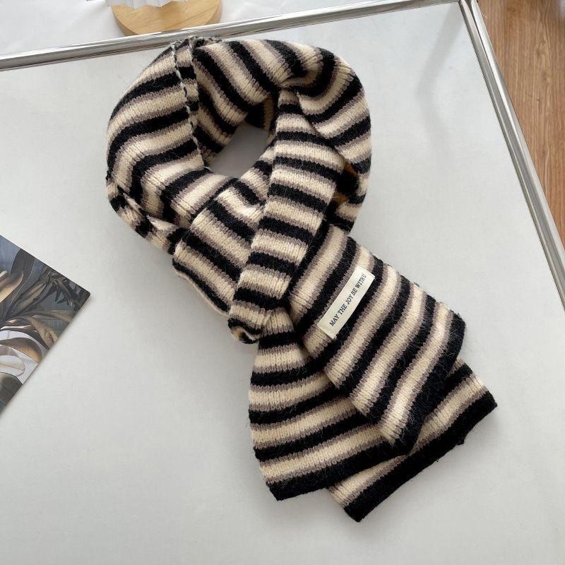 New Striped Knitted Scarf for Women in Winter High End Versatile and Cute Woolen Small Scarf Men's Neck Protector Warm Korean Version