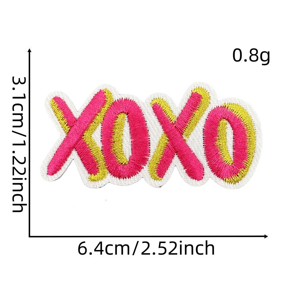 

Розовая вышитая нашивка с изображением мультфильма для шляп, одежды и многого другого