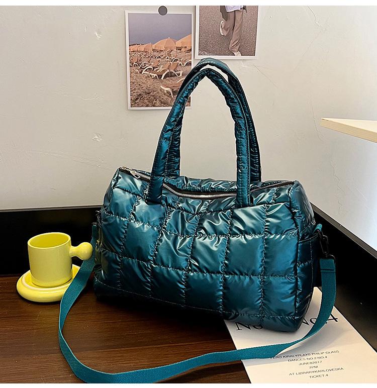 

Shoulder bag Down cotton European and American fashion cotton jacket bag Simple large-capacity women s bag Korean version trendy bag
