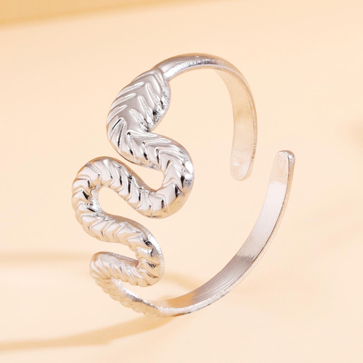 European-American Retro Punk Snake Stainless Steel Adjustable Index Ring