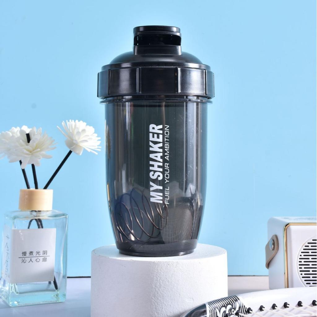 Water bottle student sports fitness protein powder water cup 100ml milkshake cup high value plastic shaking cup kettle